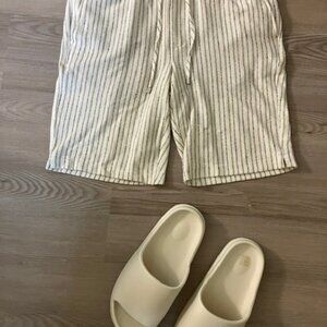 Resort beach shorts 32 and yeezy-like slides 11 men's NEW Off-White